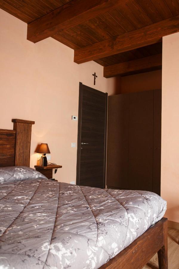 Hotel Circolo Operaio Acli Colloro Extérieur photo